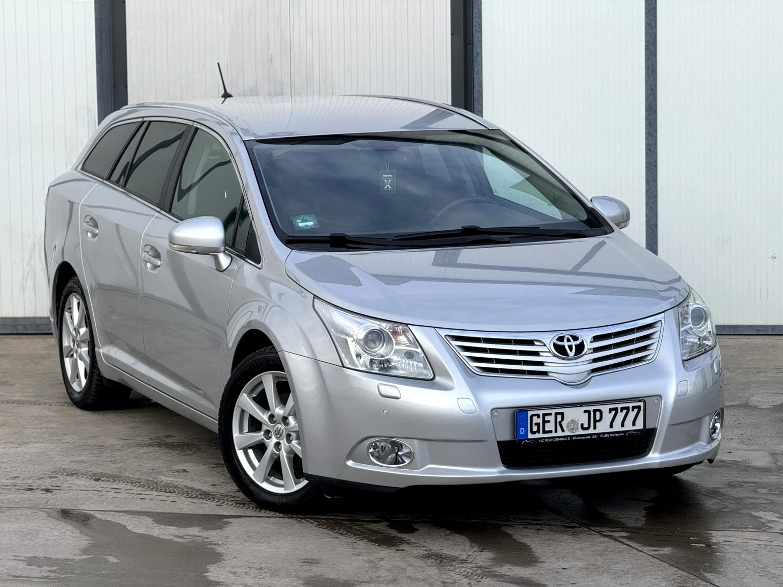 Toyota Avensis 2.0/Executive/167000км/Сервизна история, снимка 2 - Автомобили и джипове - 55074426