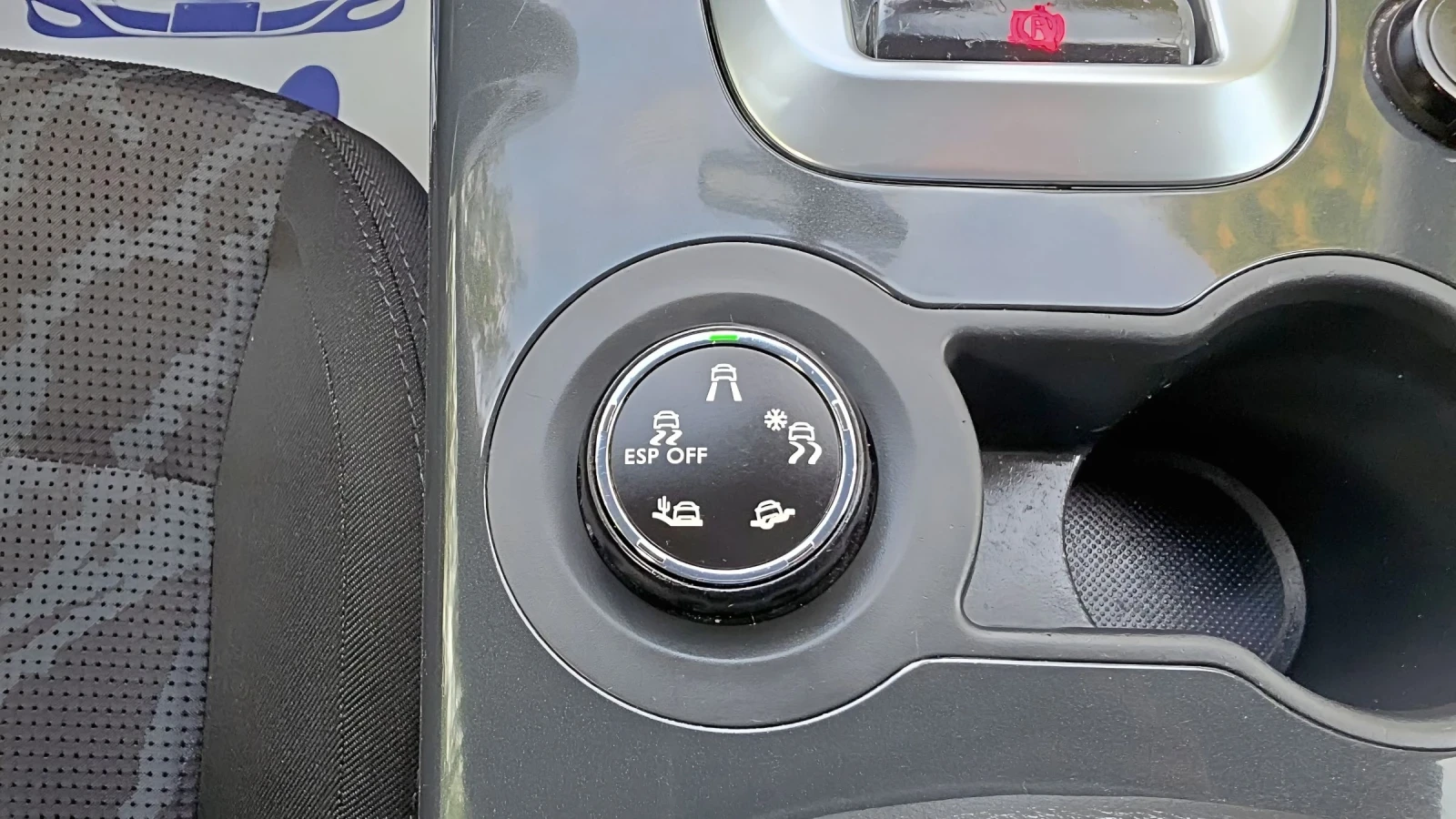 Peugeot 3008 1.6HDI 115k.c., снимка 15 - Автомобили и джипове - 55156646