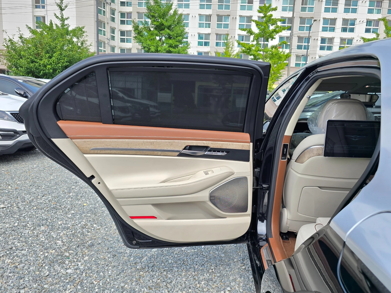 Genesis G90 | Mobile.bg � ����������� 8