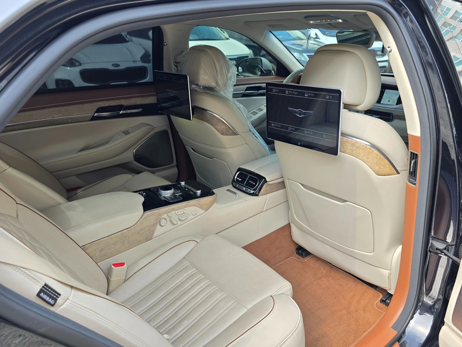 Genesis G90 | Mobile.bg � ����������� 12