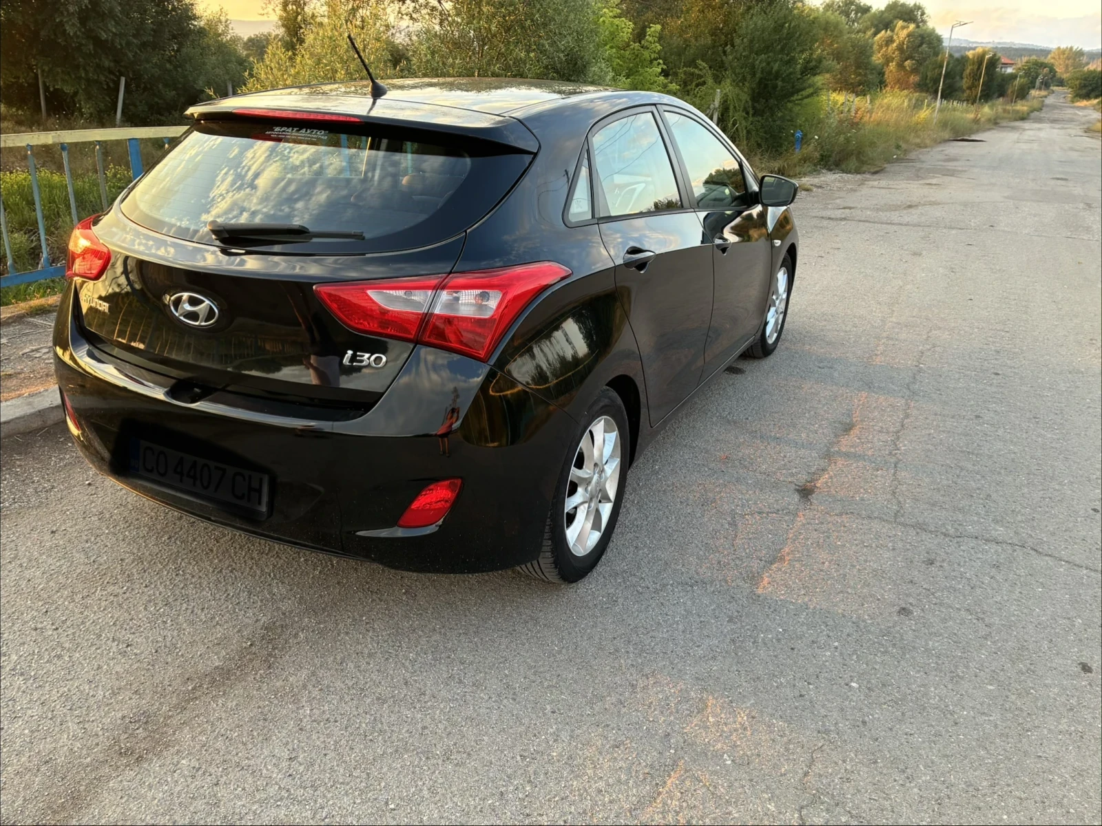 Hyundai I30 1.6 CRDI, 136к.с, снимка 12 - Автомобили и джипове - 55253014