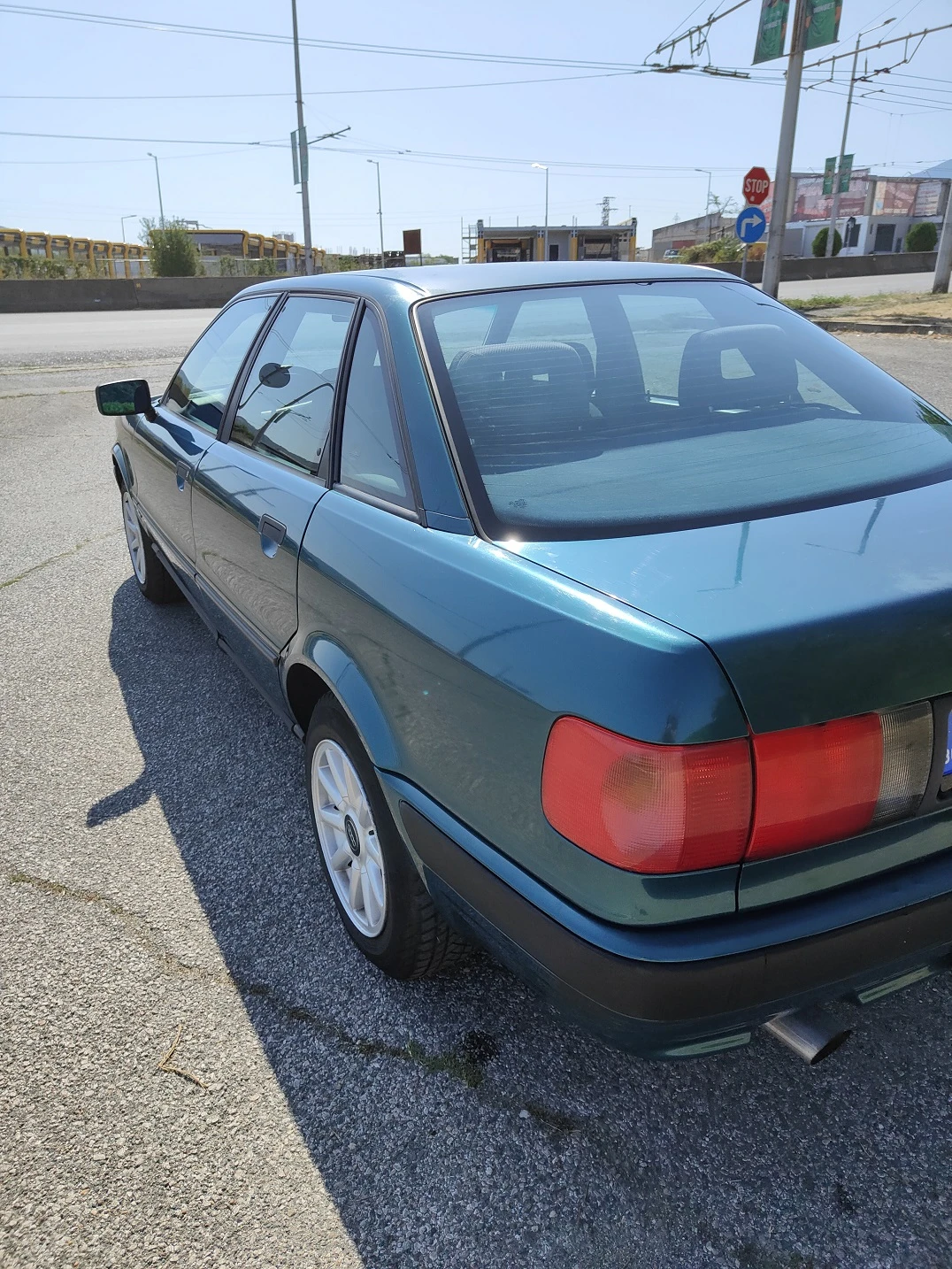 Audi 80 2.0  i , снимка 3 - Автомобили и джипове - 55496430