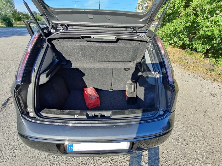 Fiat Punto 1.2 i, снимка 11 - Автомобили и джипове - 55496430