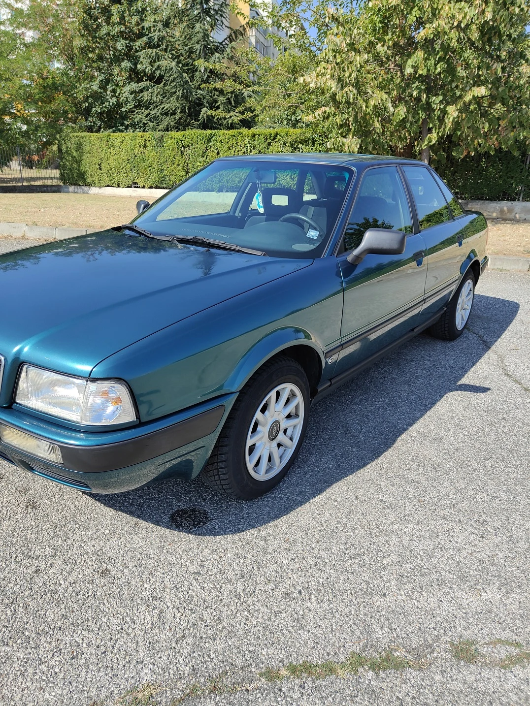 Audi 80 2.0  i , снимка 2 - Автомобили и джипове - 55496430