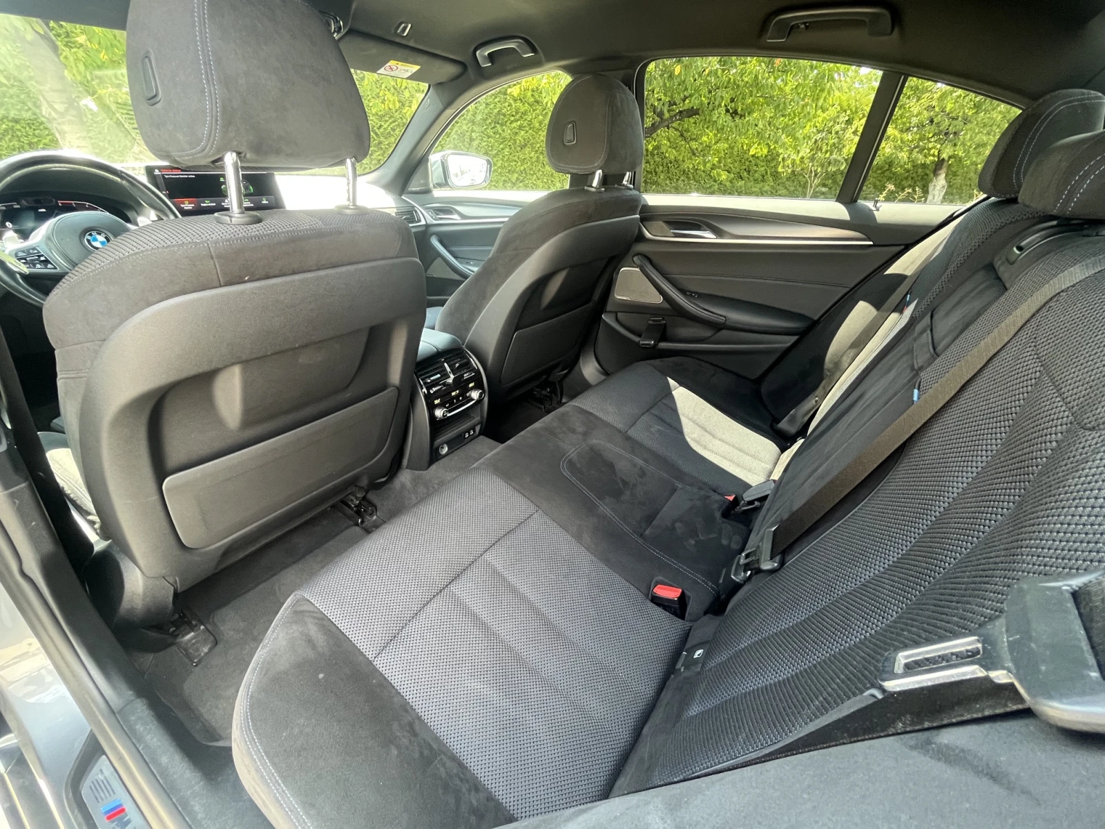 BMW 530 xD G30 LCI, снимка 11 - Автомобили и джипове - 55578717