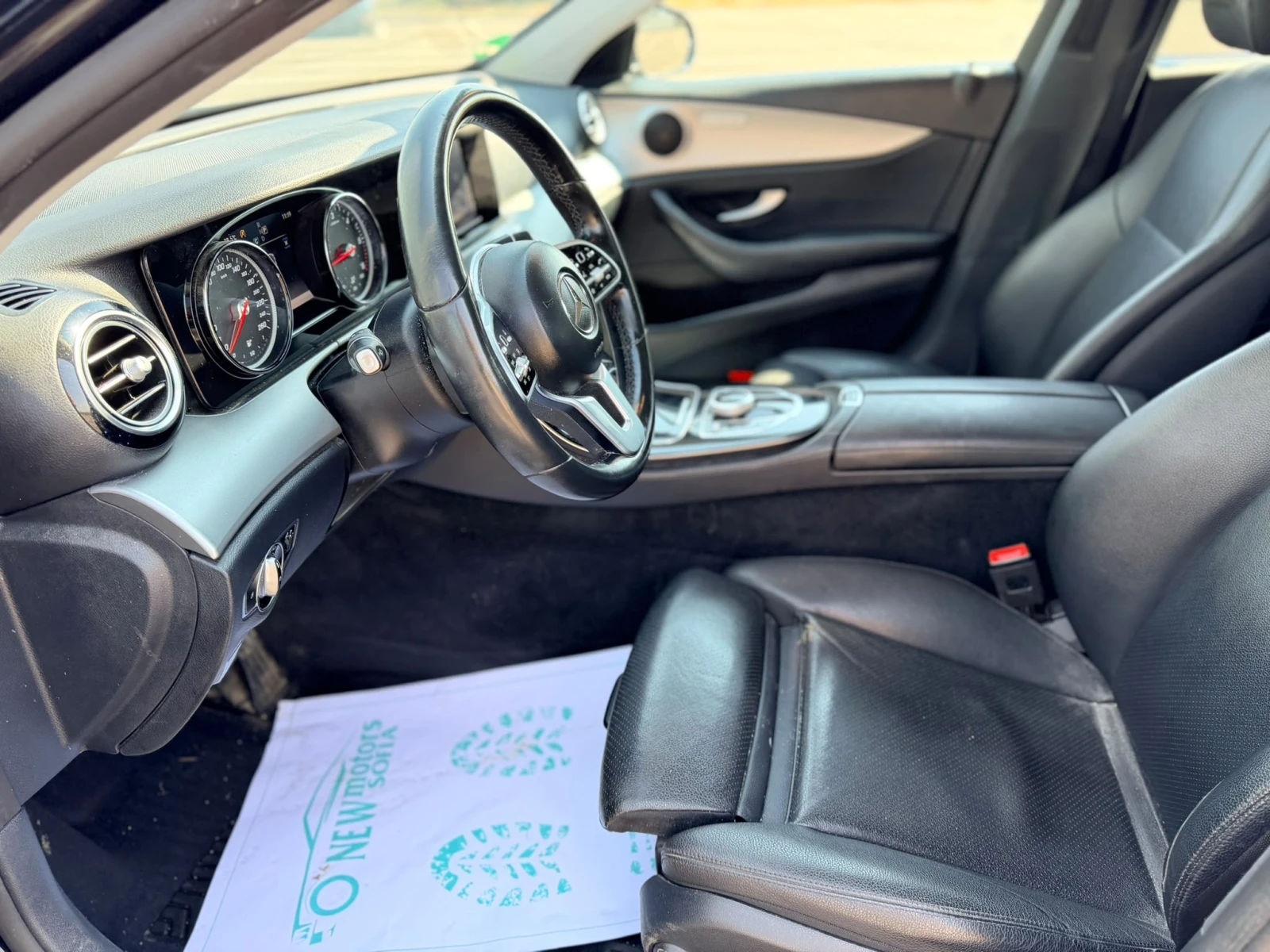 Mercedes-Benz E 220 Лизинг През Уникредит по 250 евро на месец, снимка 12 - Автомобили и джипове - 55748261