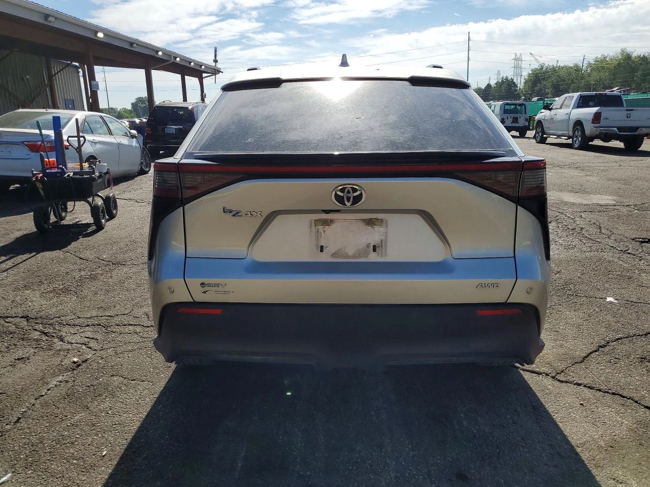 Toyota bZ4X XLE AWD, снимка 6 - Автомобили и джипове - 55950292