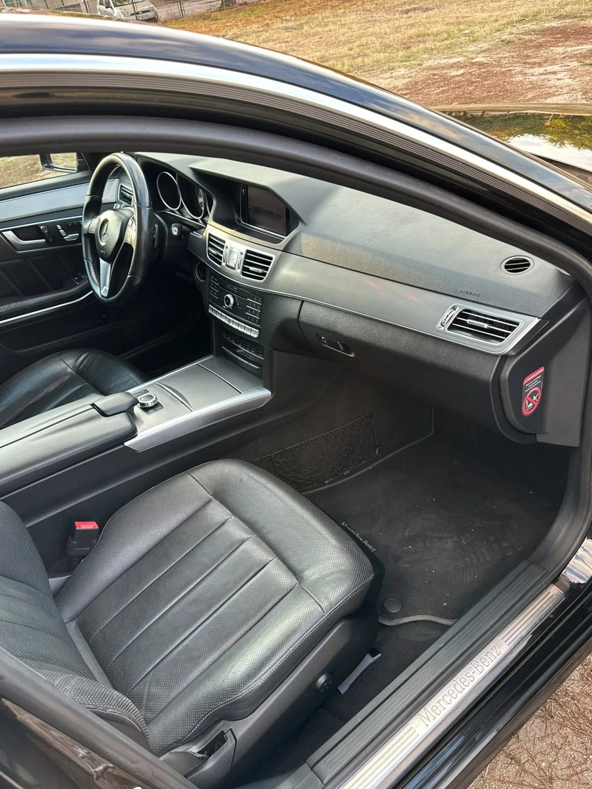Mercedes-Benz E 220, снимка 15 - Автомобили и джипове - 56555826