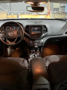 Jeep Cherokee 3.2 4х4 9AT - 15500 € / 30315.36 лв. - 72911008 11