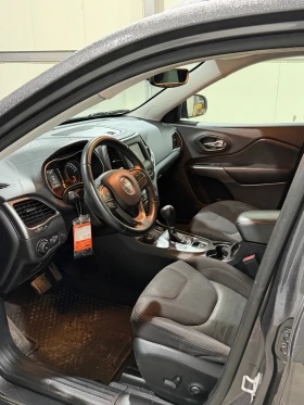 Jeep Cherokee 3.2 4х4 9AT - 15500 € / 30315.36 лв. - 72911008 10