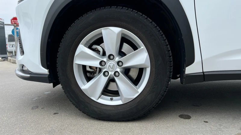 Lexus NX 300h F SPORT AWD, снимка 14 - Автомобили и джипове - 50592558