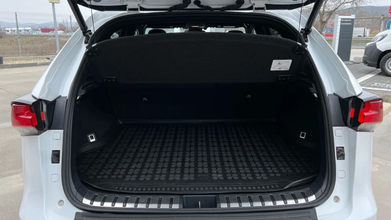 Lexus NX 300h F SPORT AWD, снимка 13 - Автомобили и джипове - 50592558