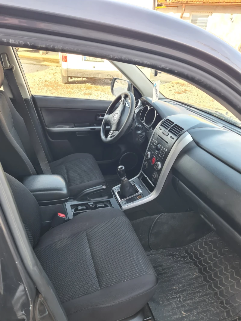 Suzuki Grand vitara 1.9куб.129к.с.2011г. , снимка 4 - Автомобили и джипове - 53408817
