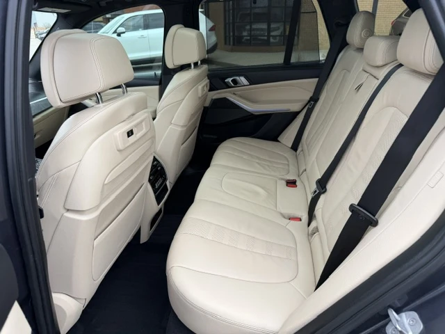 BMW X5 xDrive40i * ПАНОРАМА * Keyless * CARFAX * , снимка 11 - Автомобили и джипове - 54703134