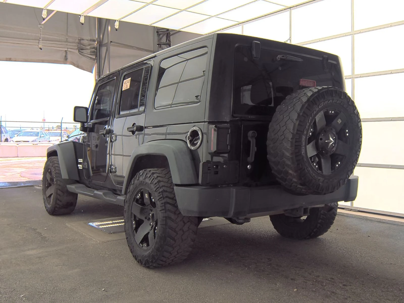Jeep Wrangler 3.6* SPORT* ПРЕДСТАВИТЕЛСТВО - изображение 5