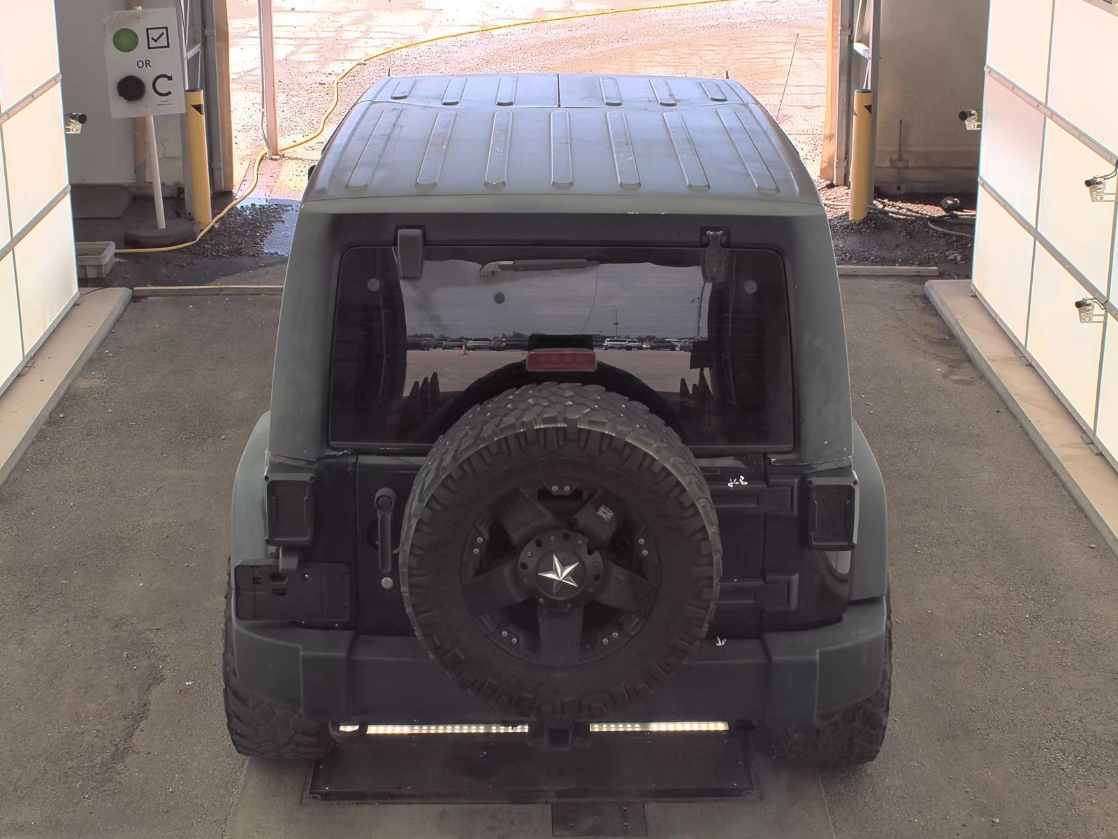 Jeep Wrangler 3.6* SPORT* ПРЕДСТАВИТЕЛСТВО - изображение 4