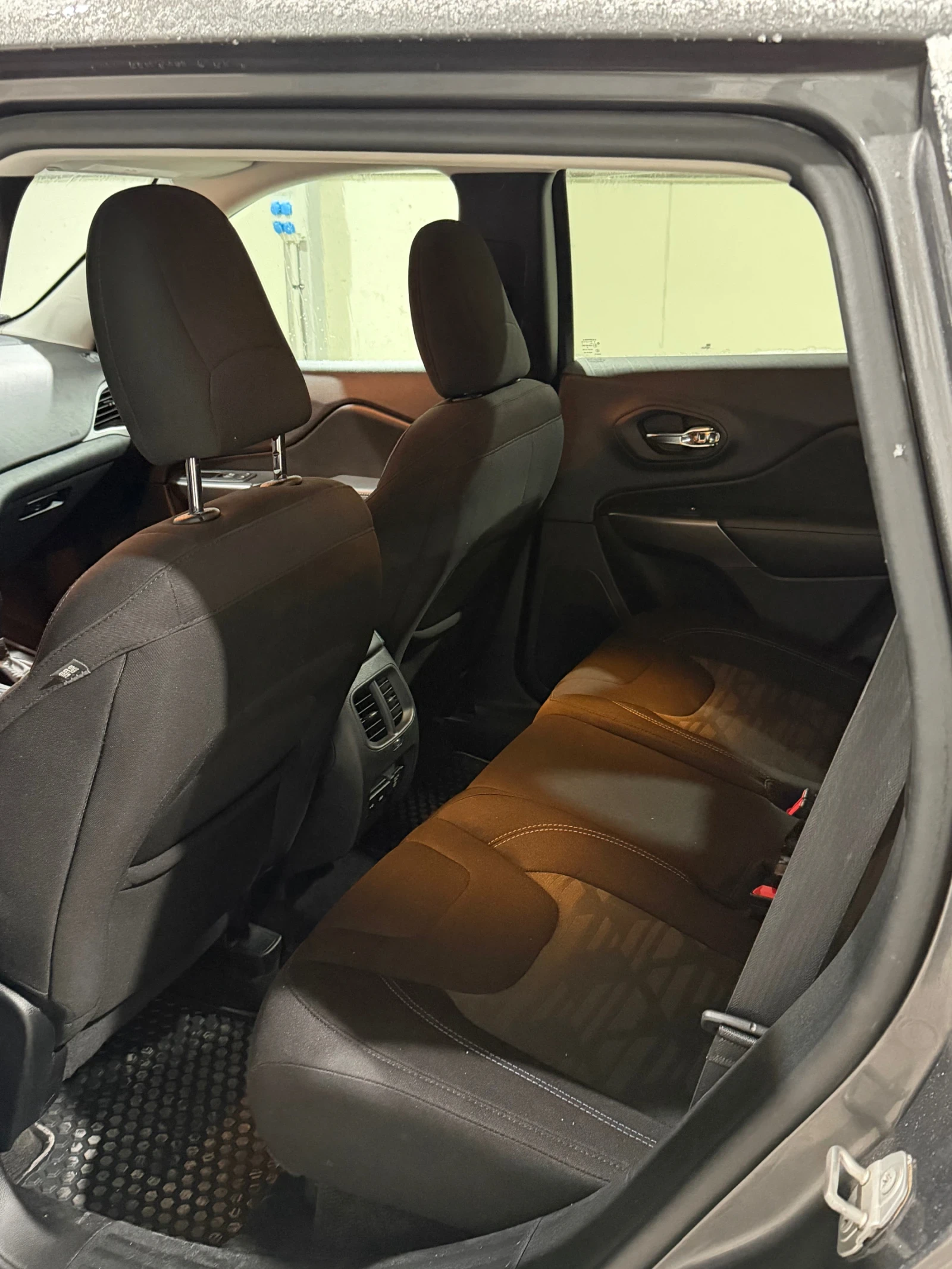 Jeep Cherokee 3.2 4�4 9AT | Mobile.bg � ����������� 15