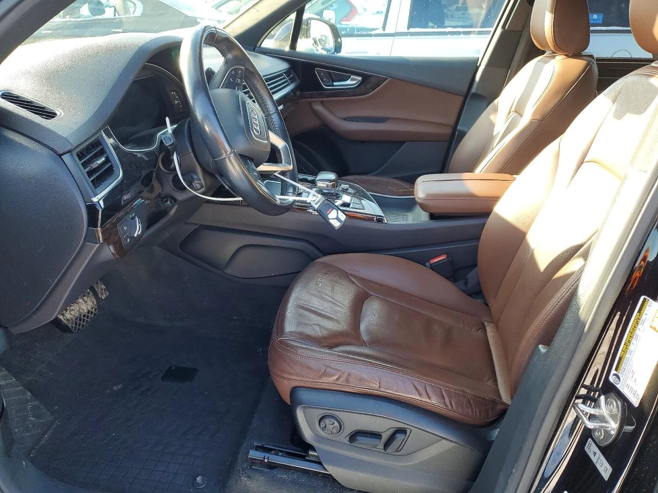 Audi Q7 3.0l Premium Plus, снимка 7 - Автомобили и джипове - 54430354