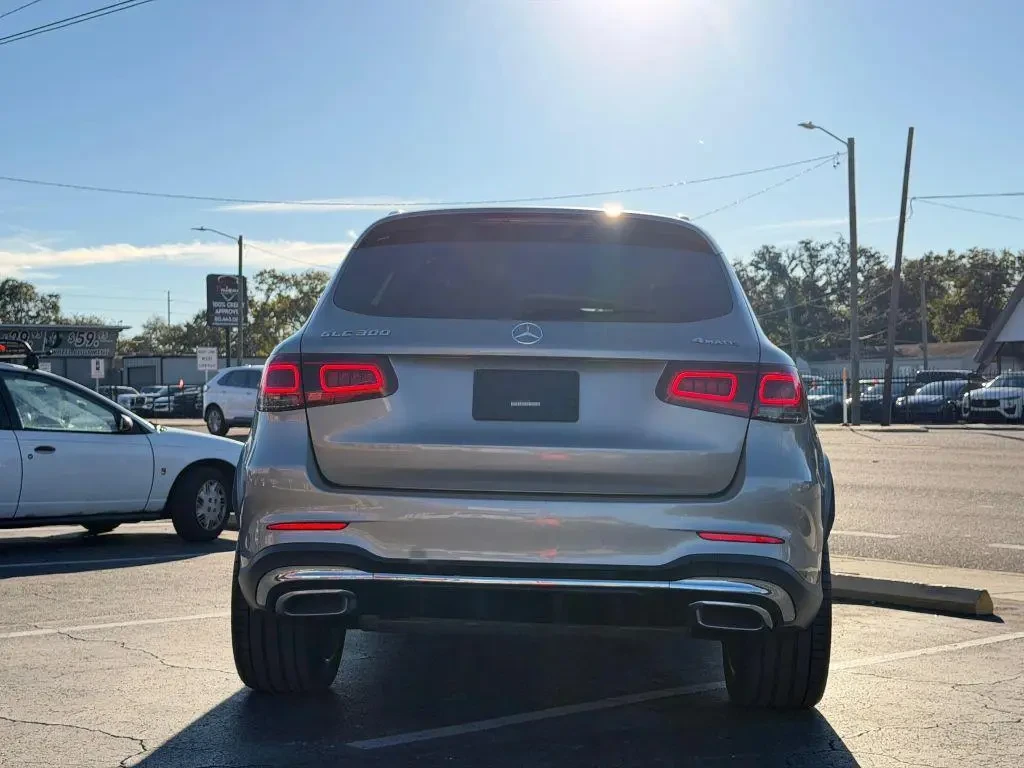 Mercedes-Benz GLC 300 AMG* 4matic* Памет* Дигитален кокпит, снимка 4 - Автомобили и джипове - 54441800
