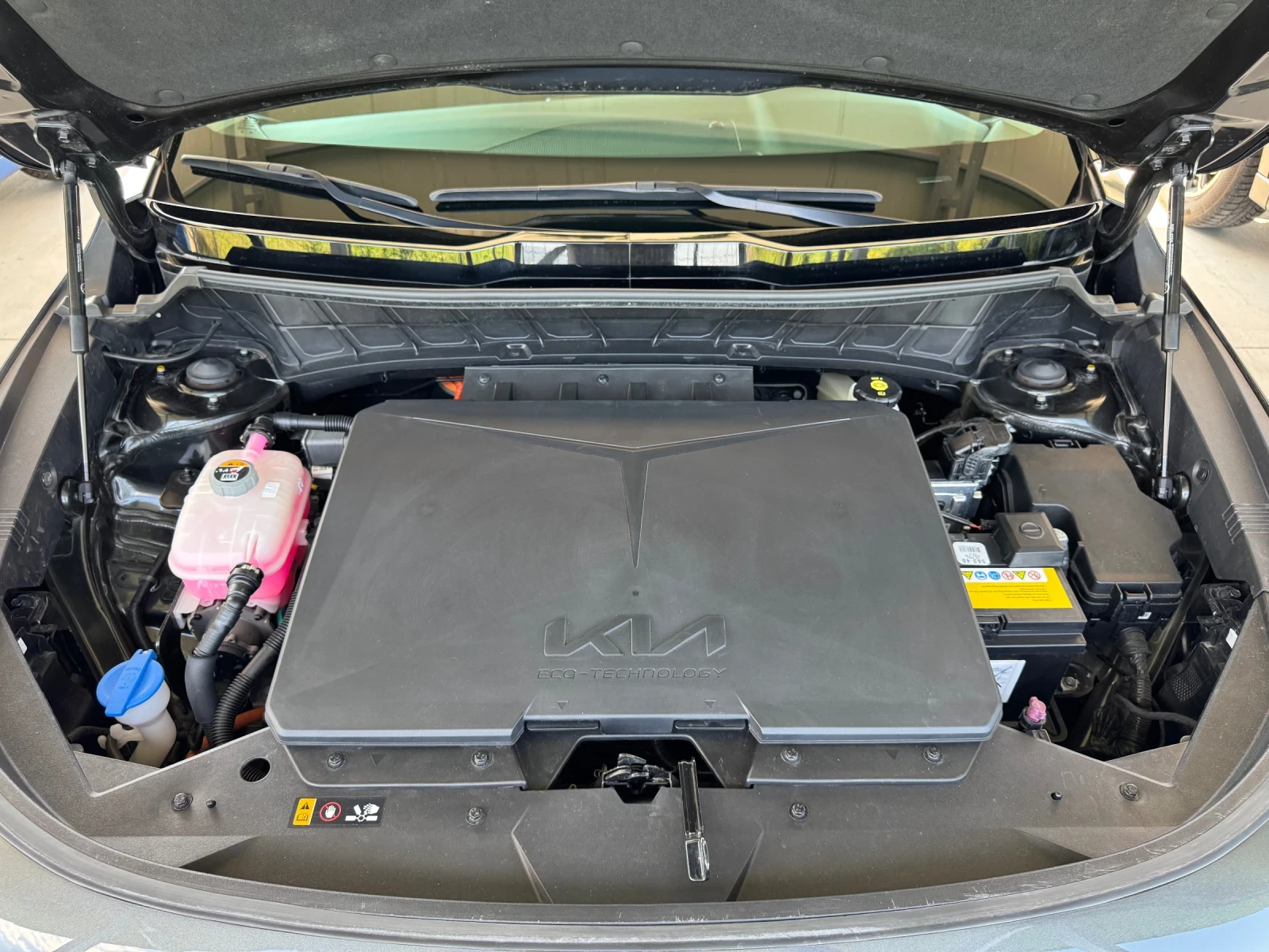 Kia Niro EV 65KWh 204кс WP 100% Soh Термопомпа, снимка 17 - Автомобили и джипове - 54681135