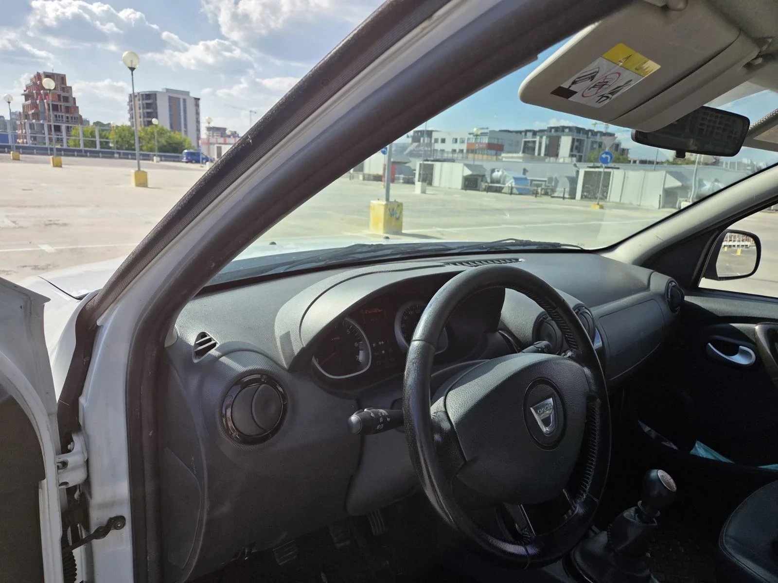 Dacia Duster 1, 6 бензин 4* 4, снимка 6 - Автомобили и джипове - 54765548