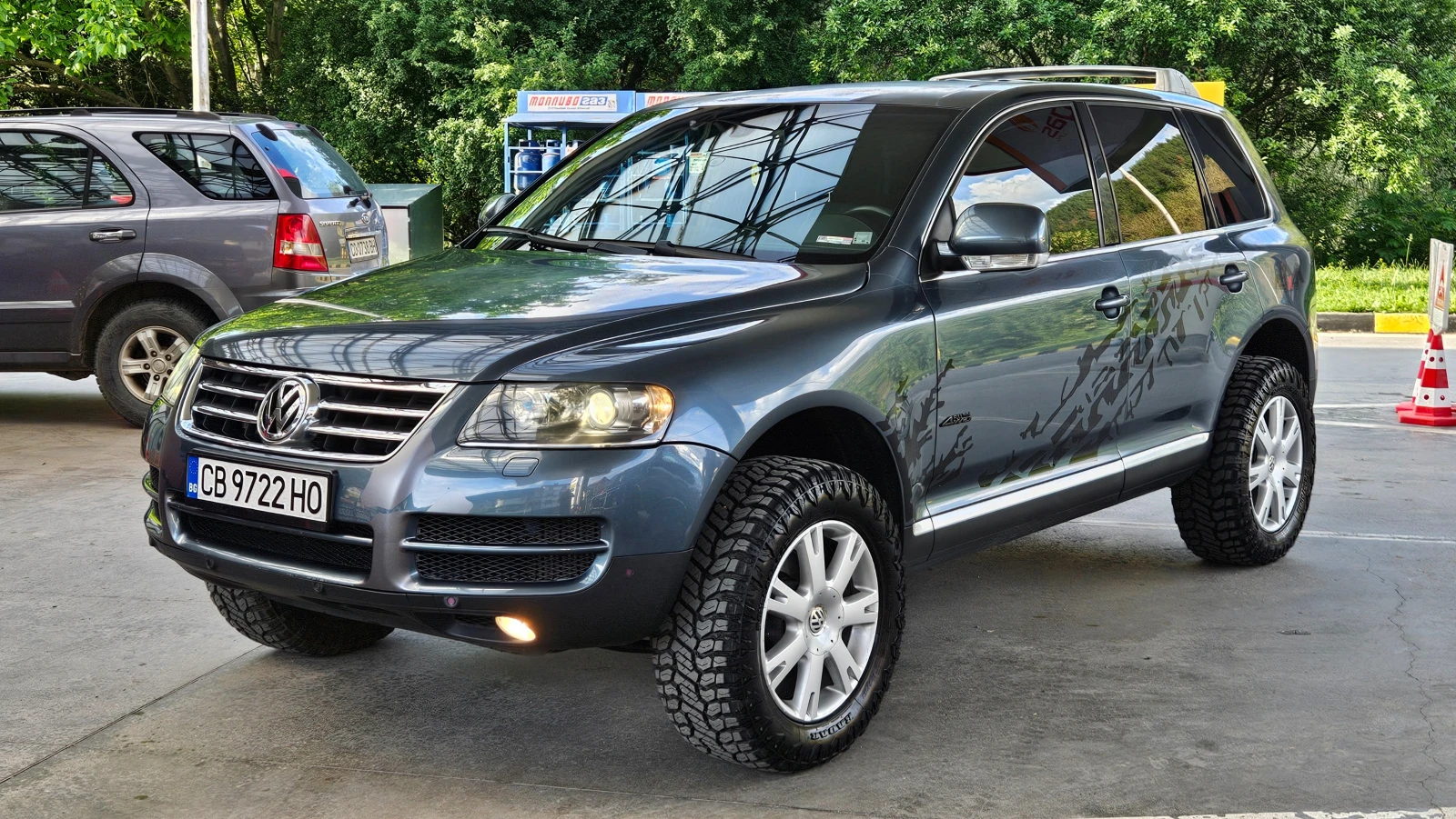 VW Touareg 3.0 Navig/Klimatronik/Avtomat/Два блокажа/Бавни , снимка 2 - Автомобили и джипове - 54807361