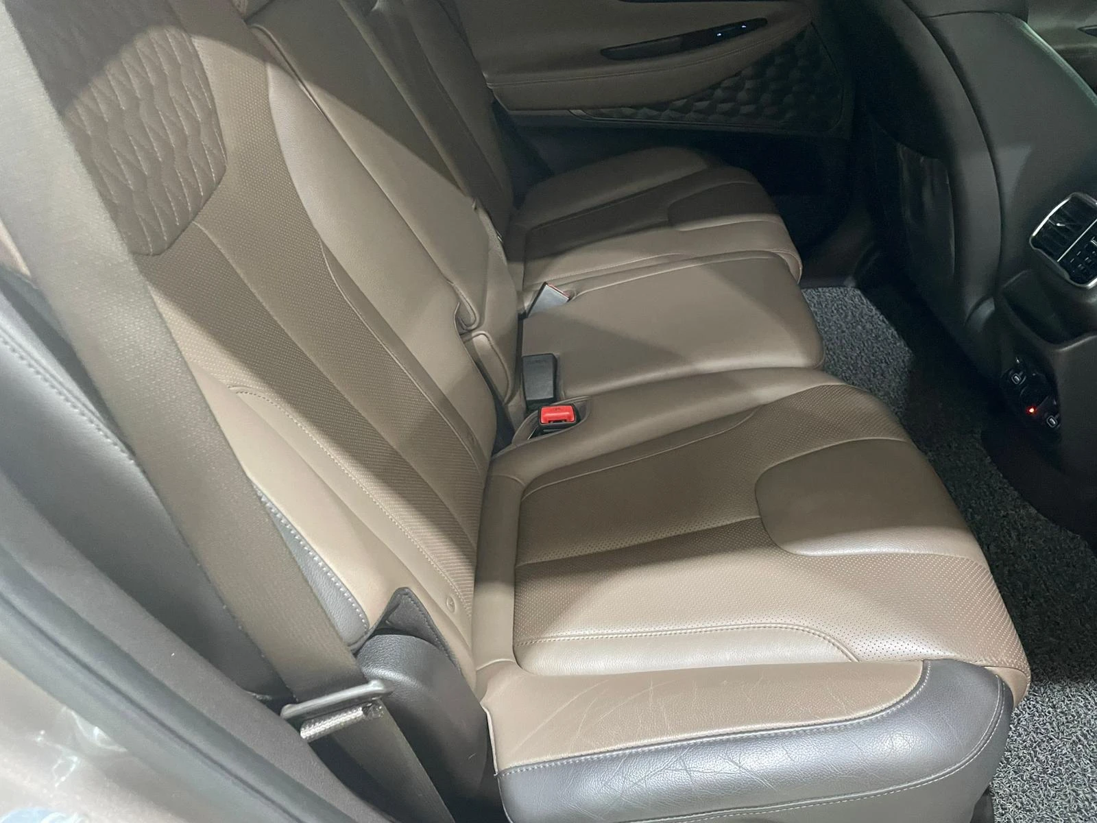 Hyundai Santa fe 2.2 CRDi AWD ! 6+ 1 ! HTRAC ! Prestige !, снимка 13 - Автомобили и джипове - 54932125