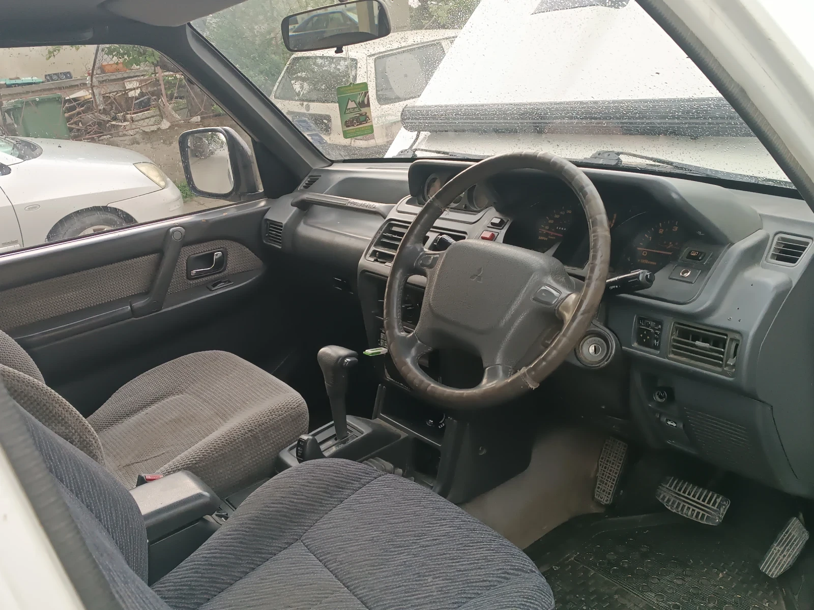 Mitsubishi Pajero, снимка 14 - Автомобили и джипове - 55565833