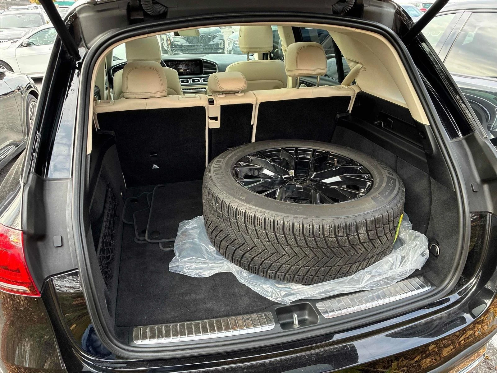 Mercedes-Benz GLE 450 AMG, снимка 14 - Автомобили и джипове - 56727479