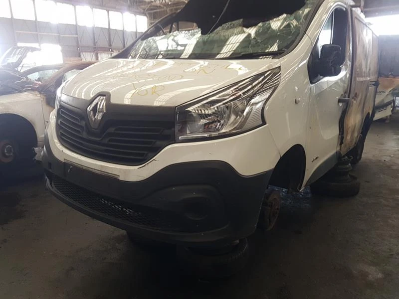 Renault Trafic 1.6dci части, снимка 9 - Бусове и автобуси - 24815029