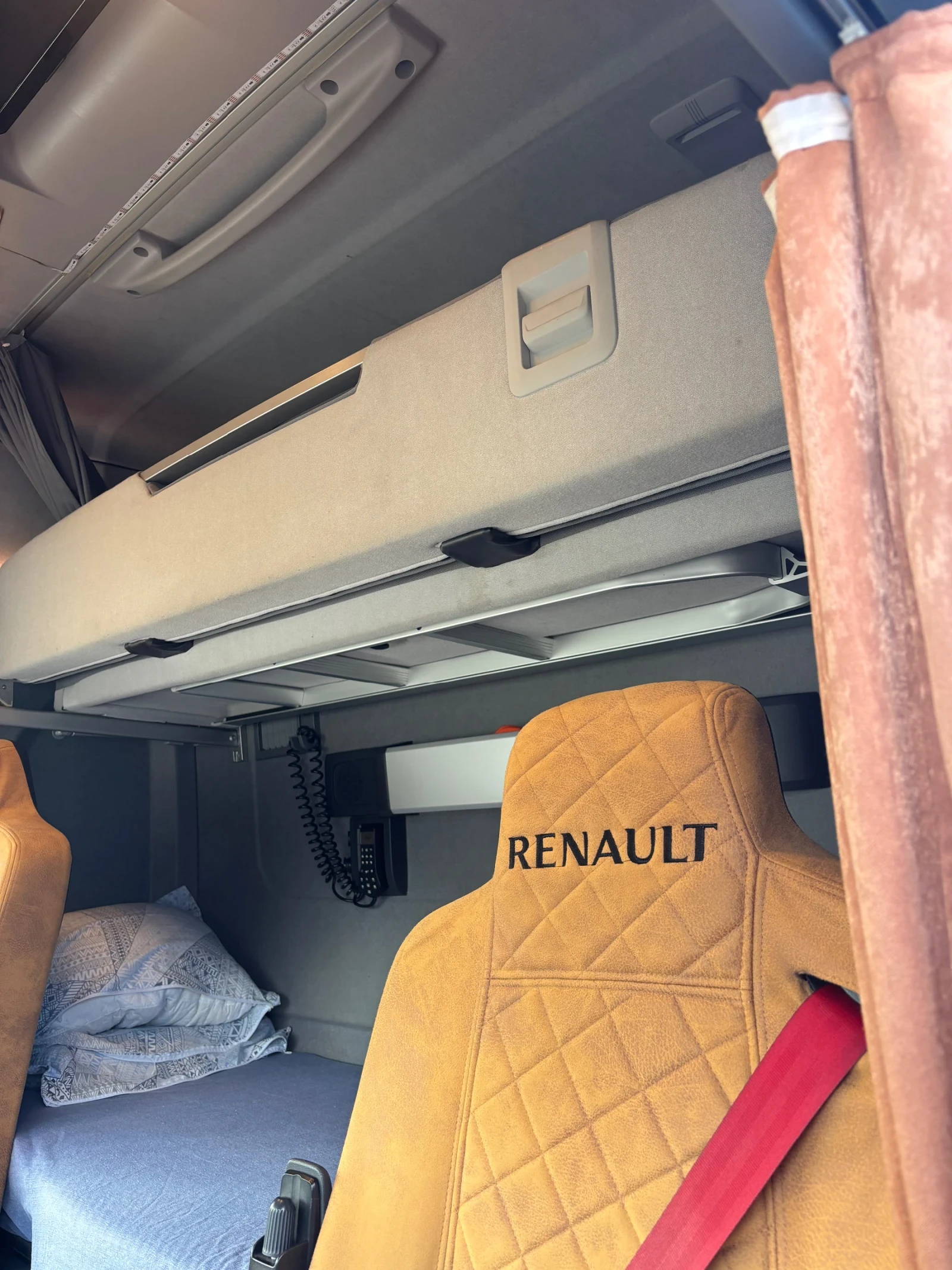 Renault T 480к.с 2бр. Ретардер, снимка 5 - Камиони - 54091947