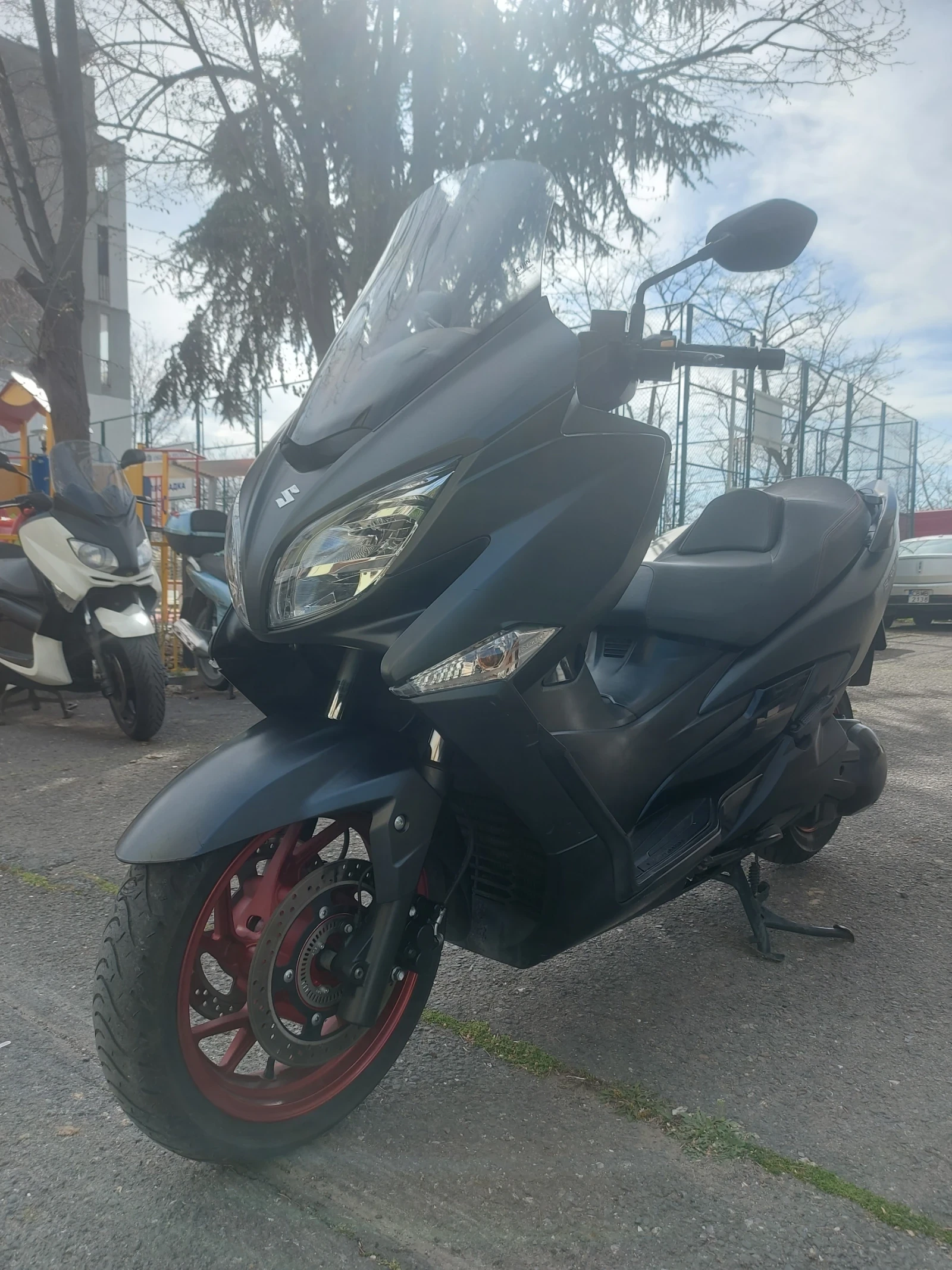 Suzuki Burgman Burgman 400 ABS, LED , снимка 9 - Мотоциклети и мототехника - 54128228