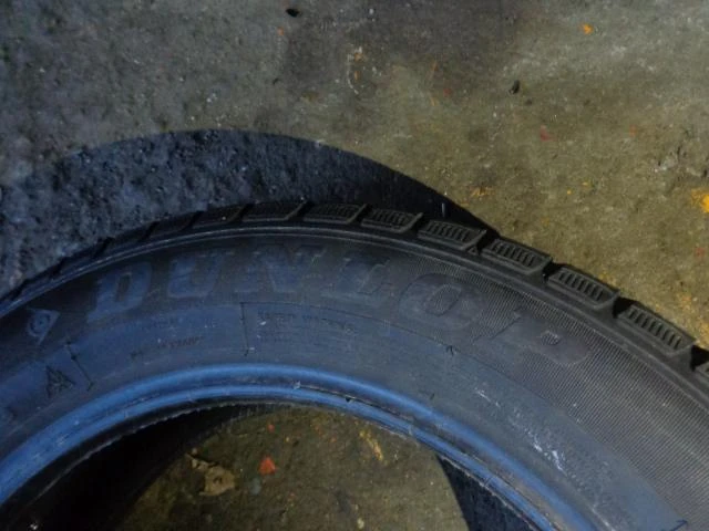 Гуми Зимни 185/60R15, снимка 7 - Гуми и джанти - 20298512