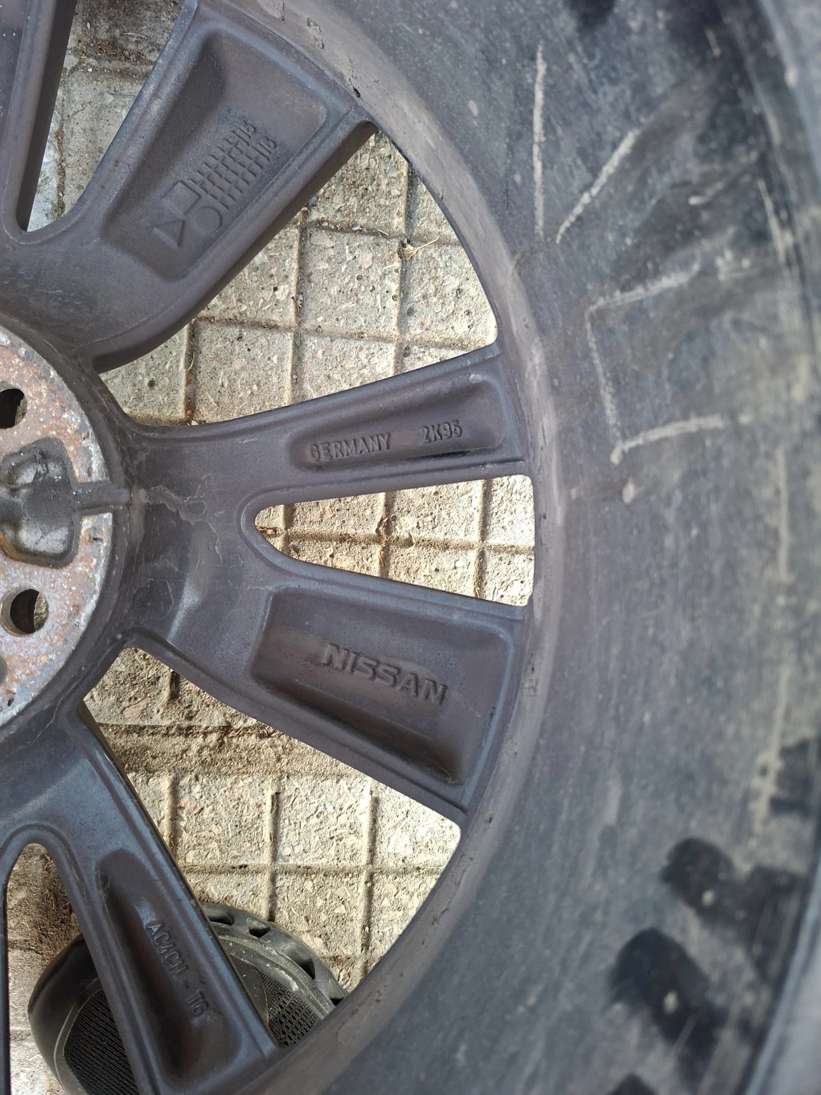 Гуми с джанти Nexen 225/45R19, снимка 4 - Гуми и джанти - 56160845