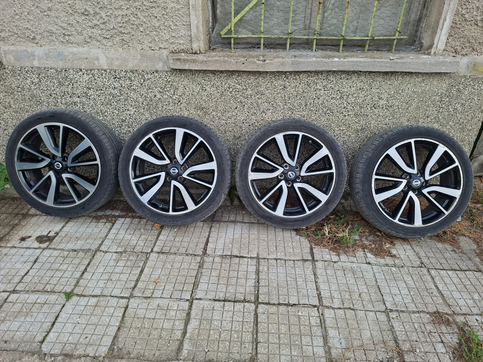 Гуми с джанти Nexen 225/45R19