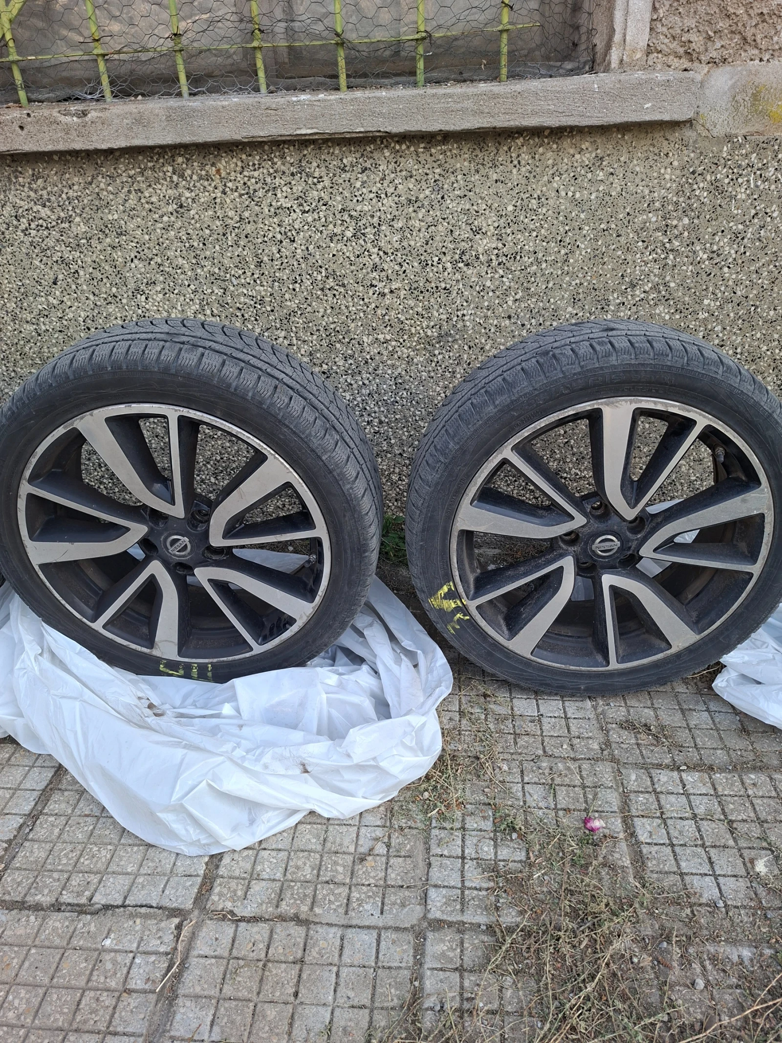 Гуми с джанти Nexen 225/45R19, снимка 3 - Гуми и джанти - 56160845