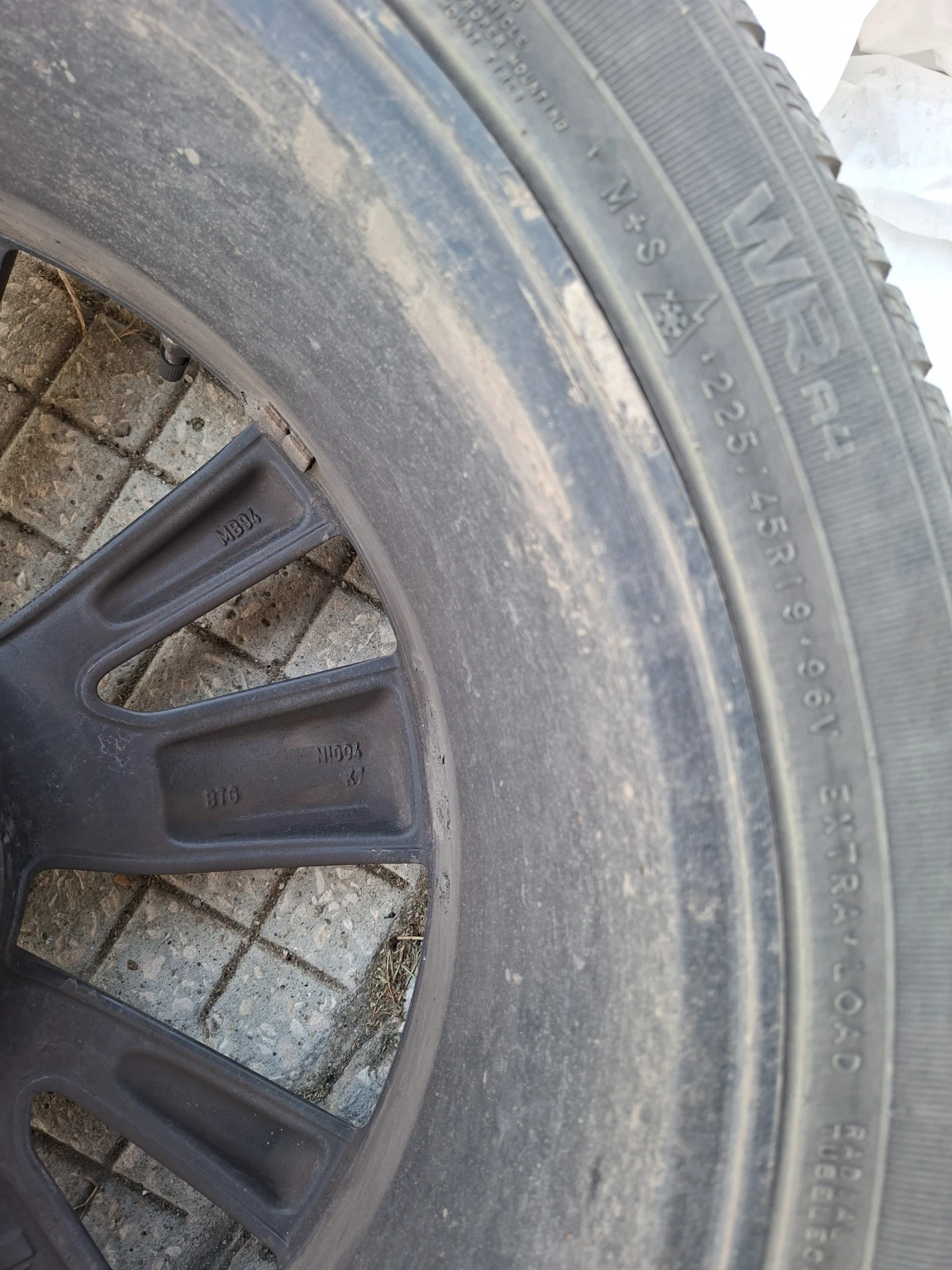 Гуми с джанти Nexen 225/45R19, снимка 6 - Гуми и джанти - 56160845