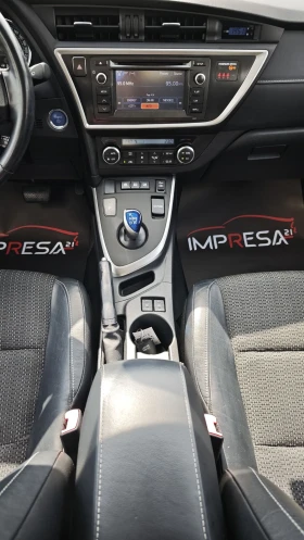 Toyota Auris 1.8i hybrid всички екстри за модела 100000км.!!!!! - 18500 лв. - 54354172 11