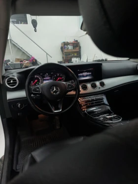 Обява за продажба на Mercedes-Benz E 220 ~42 000 лв. - изображение 3