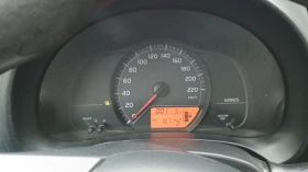 Toyota Yaris Товарен, снимка 3 - Автомобили и джипове - 53604269