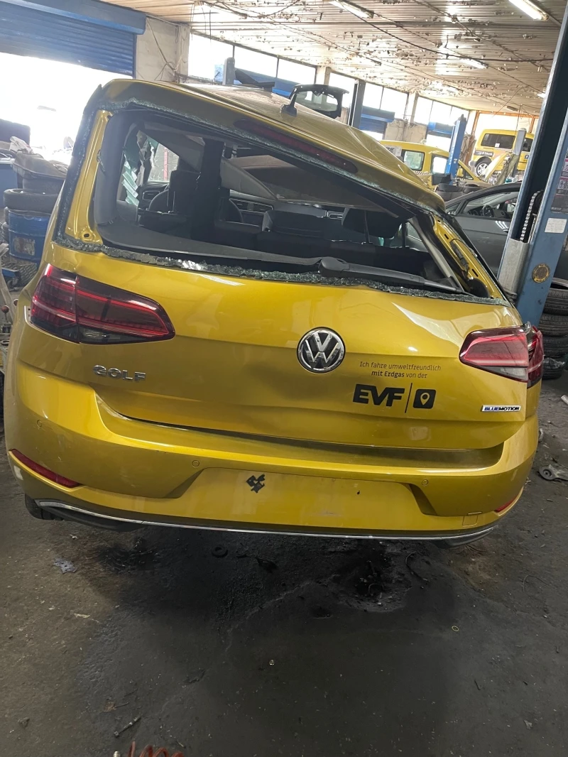 VW Golf 1.4 TGI, снимка 5 - Автомобили и джипове - 37649521