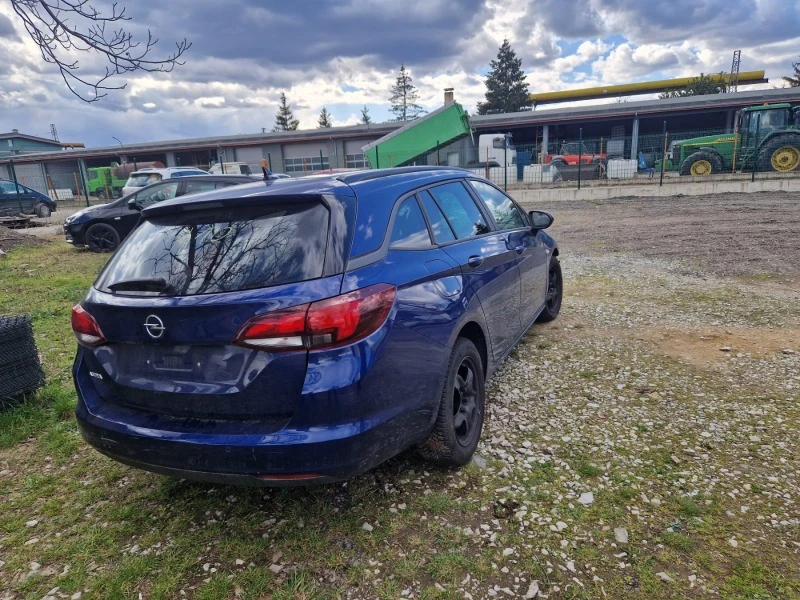 Opel Astra 1.5K Sports Tourer Business , снимка 1 - Автомобили и джипове - 46776769