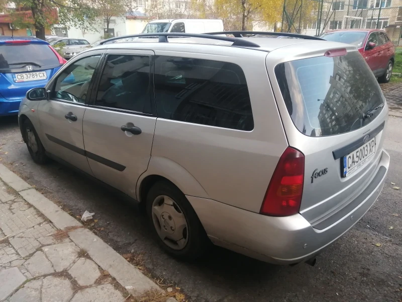 Ford Focus Комби, снимка 3 - Автомобили и джипове - 45713689