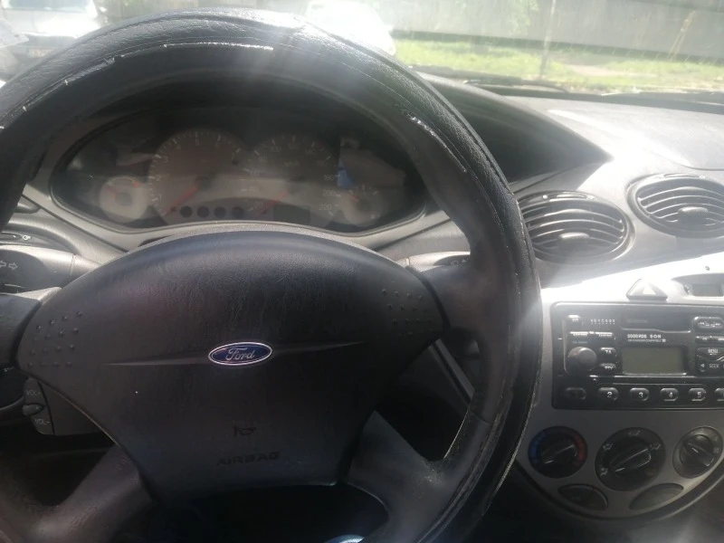 Ford Focus Комби, снимка 14 - Автомобили и джипове - 45713689