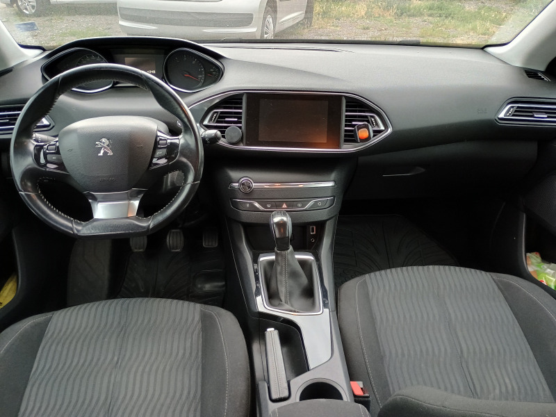 Peugeot 308 1.6 HDI, снимка 8 - Автомобили и джипове - 46346246