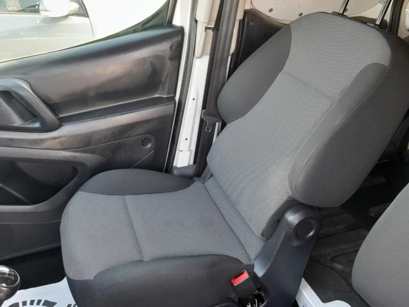 Citroen Berlingo, снимка 12 - Автомобили и джипове - 48764434