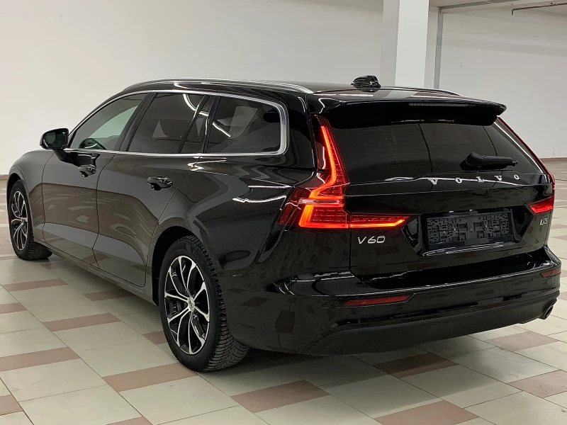 Volvo V60 2.0d D3, снимка 4 - Автомобили и джипове - 49325129