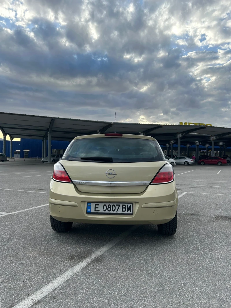 Opel Astra, снимка 6 - Автомобили и джипове - 49497403