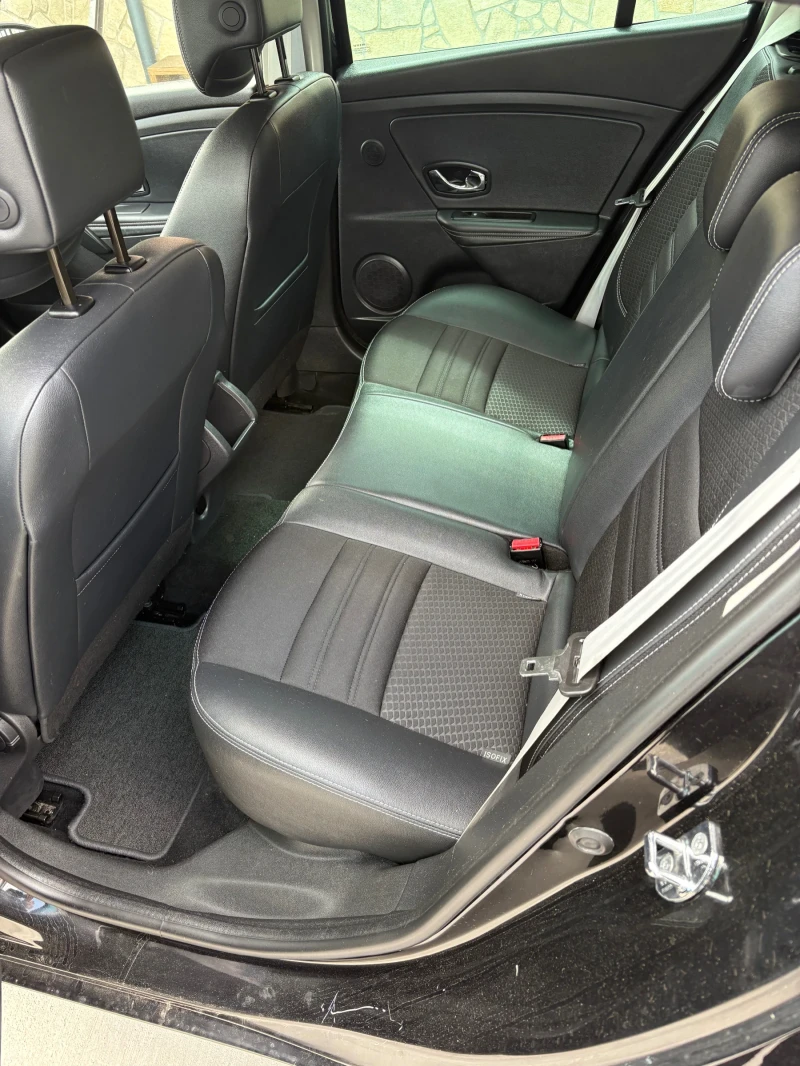Renault Megane 1.6 DCI BOSE , снимка 5 - Автомобили и джипове - 49825502