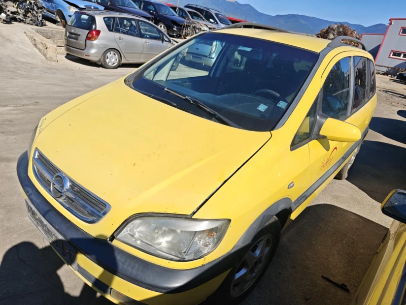 Opel Zafira 2.0 DTI, снимка 2 - Автомобили и джипове - 51532392